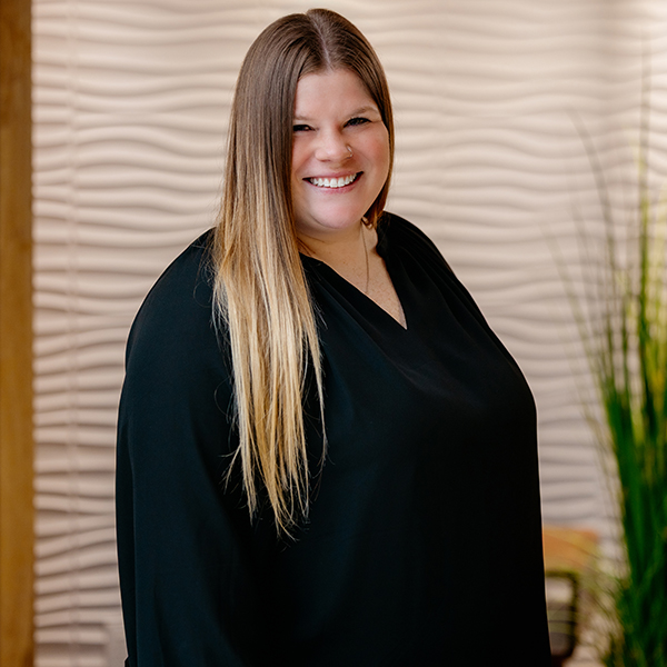 Ashley Kersten - licensed social worker